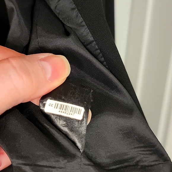 ELIE TAHARI BLACK BLAZER POCKETS LAPEL ONE BUTTON EUC - Picture 10 of 10